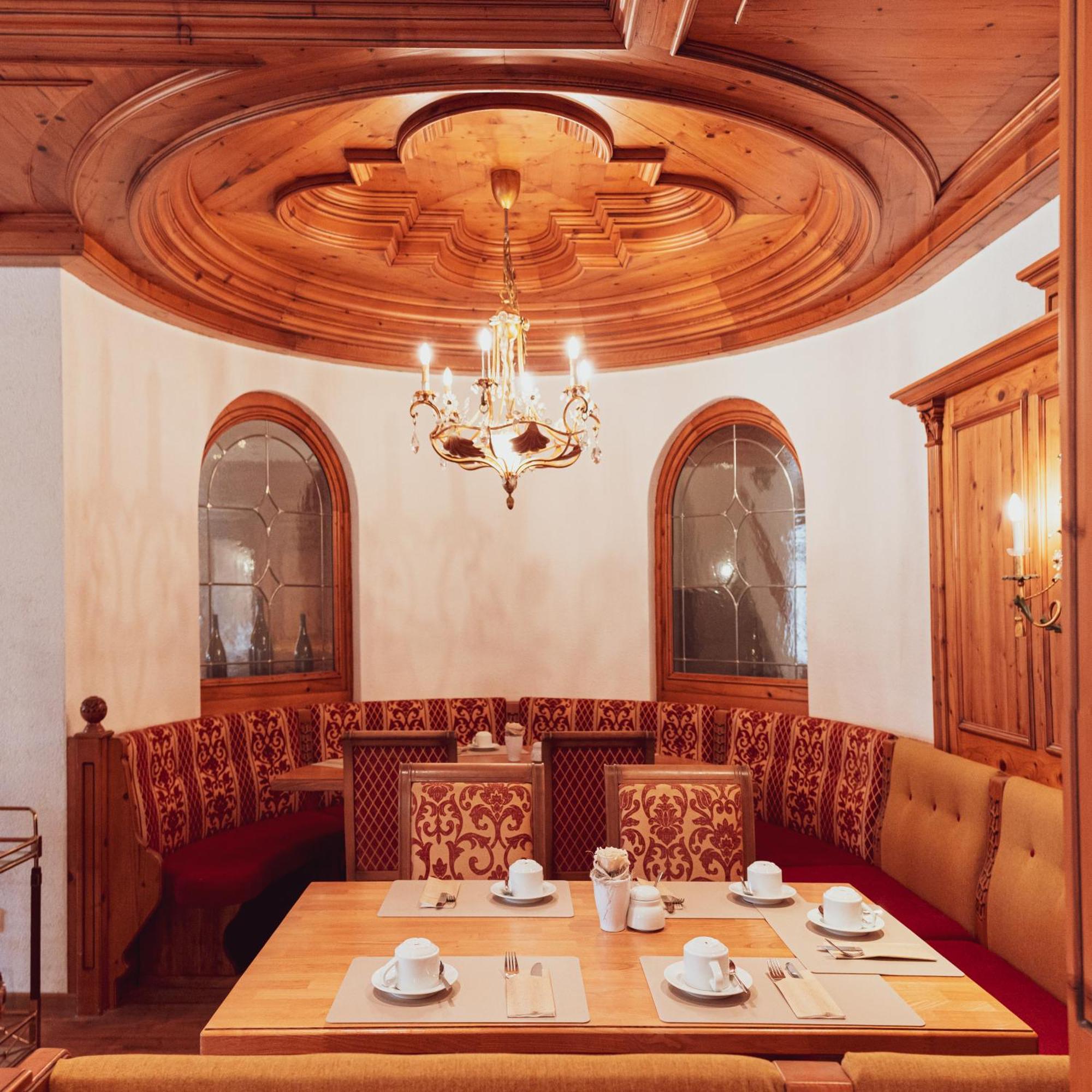 Hotel-Restaurant Kreuzberghof Tagungs- Und Veranstaltungshotel Tiefenbach  Esterno foto