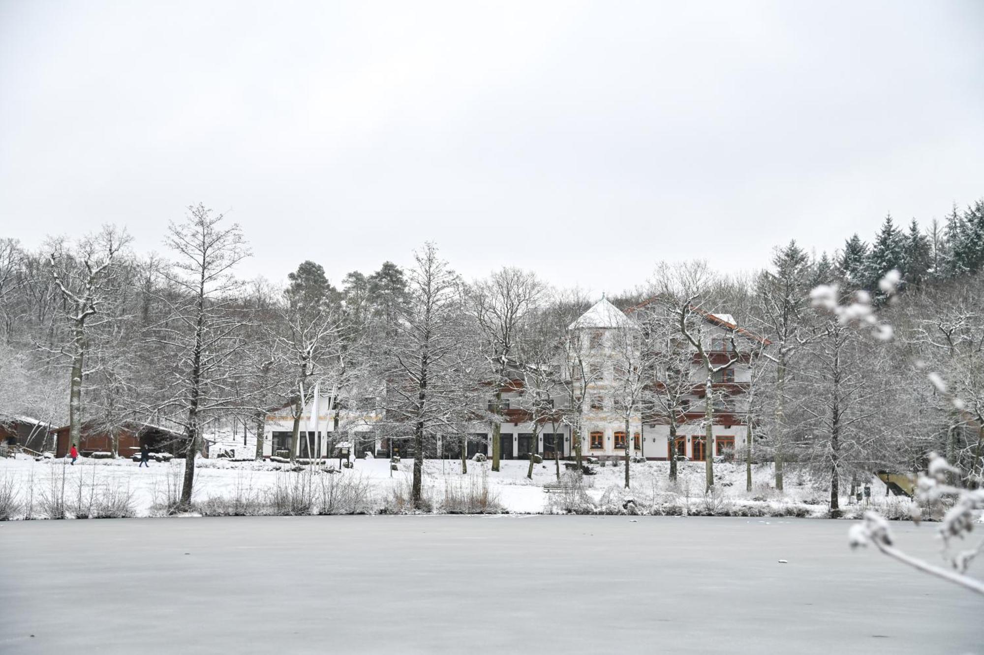 Hotel-Restaurant Kreuzberghof Tagungs- Und Veranstaltungshotel Tiefenbach  Esterno foto